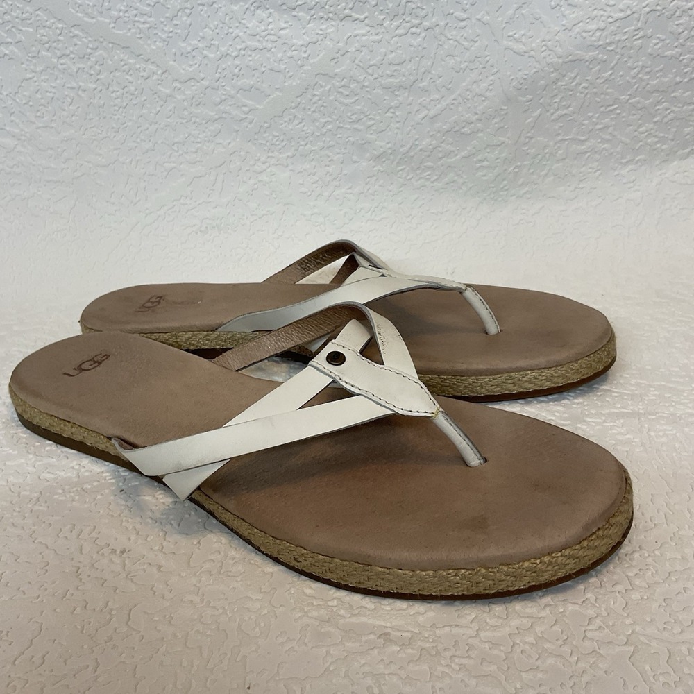 UGG AUSTRALIA Annice White 8.5 Women Leather Thong Flip Flop Sandals